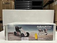 Licensed abarth children's pedal go-kart red - afbeelding 3 van  5