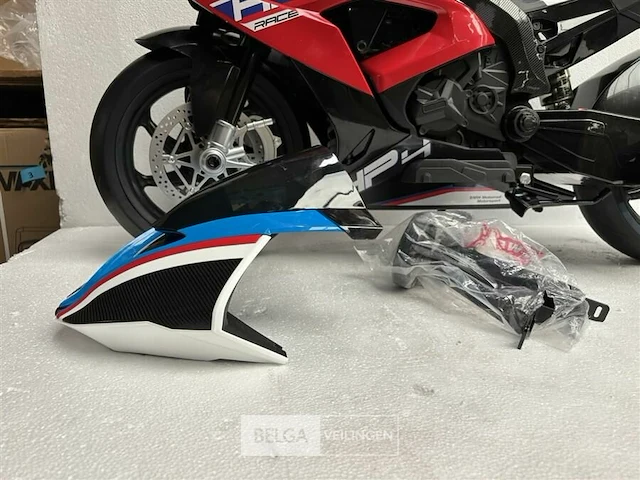 Licensed bmw hp4 race motor red - afbeelding 4 van  9