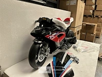 Licensed bmw hp4 race motor red - afbeelding 8 van  9