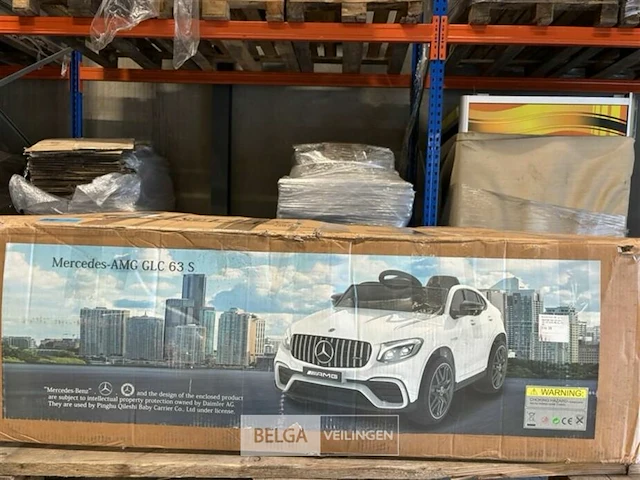Licensed mercedes-benz amg glc 63s coupe - black - afbeelding 2 van  4