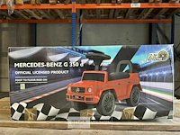 Licensed mercedes-benz g350d foot to floor - black - afbeelding 2 van  4