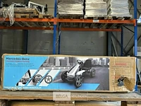 Licensed mercedes-benz pedal go kart - black - afbeelding 1 van  3