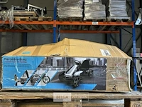 Licensed mercedes-benz pedal go kart - black - afbeelding 1 van  3