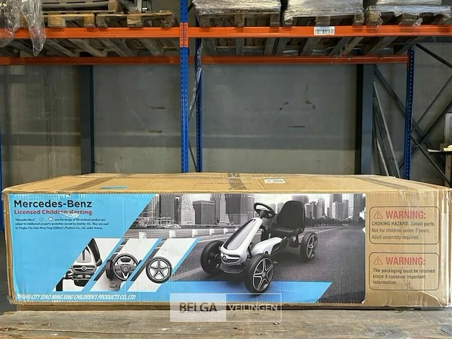 Licensed mercedes-benz pedal go kart - red - afbeelding 2 van  4