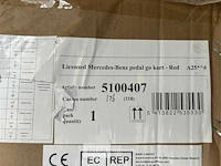 Licensed mercedes-benz pedal go kart - red - afbeelding 4 van  4