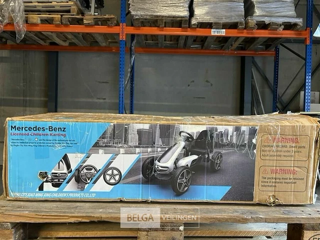 Licensed mercedes-benz pedal go kart - white - afbeelding 2 van  4
