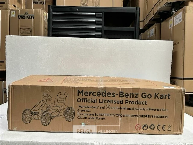 Licensed mercedes-benz pedal go kart black - afbeelding 3 van  6