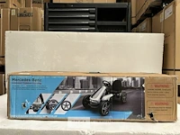 Licensed mercedes-benz pedal go kart black - afbeelding 3 van  5