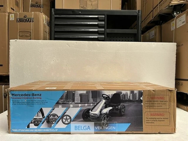 Licensed mercedes-benz pedal go kart black - afbeelding 3 van  5