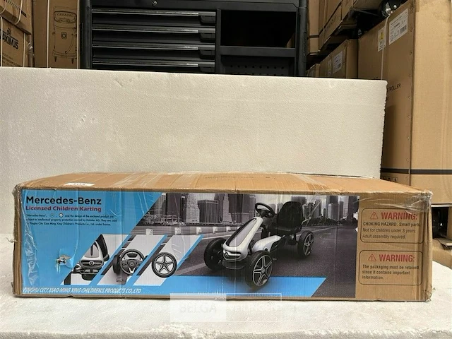 Licensed mercedes-benz pedal go kart black - afbeelding 2 van  3