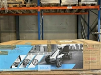 Licensed mercedes-benz pedal go kart - afbeelding 2 van  4