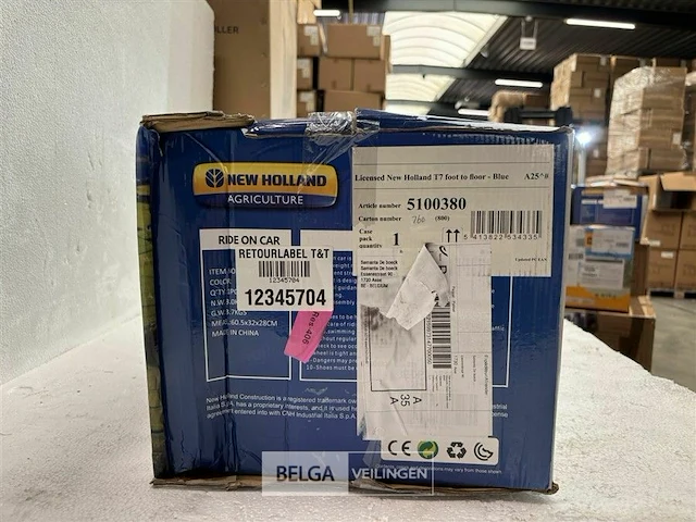 Licensed new holland t7 foot to floor blue - afbeelding 3 van  3