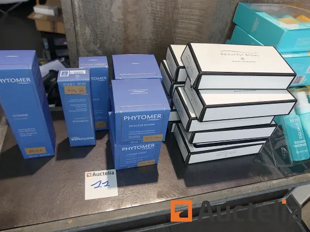 Lichaamsverzorgingsproducten, credenza, kleine meubilair displays - afbeelding 12 van  14