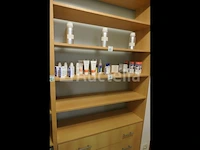 Lichaamsverzorgingsproducten en inhoud van de lade - afbeelding 1 van  8