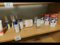 Lichaamsverzorgingsproducten en inhoud van de lade - afbeelding 4 van  8