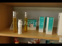 Lichaamsverzorgingsproducten en inhoud van de lade - afbeelding 3 van  10