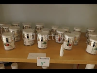 Lichaamsverzorgingsproducten en inhoud van de lade - afbeelding 1 van  8