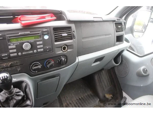 Licht vrachtwagen ford transit, datum 1ste inschrijving 17/6/2013, chassisnummer wf0nxttfnct23309, km-stand 78.830 - afbeelding 13 van  14