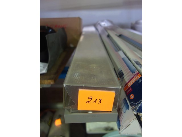 Lichtarmatuur zumtobel l.1,50m - afbeelding 1 van  2