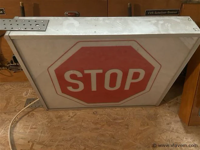 Lichtbalk stop - afbeelding 2 van  2
