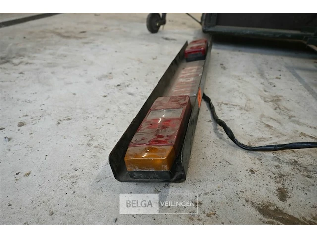 Lichtbalk voor aanhangwagen - afbeelding 2 van  4
