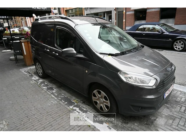 Lichte vracauto ford transis courier - afbeelding 1 van  22