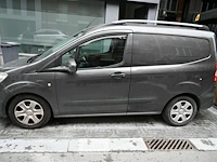 Lichte vracauto ford transis courier - afbeelding 12 van  22
