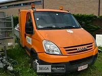 Lichte vracht iveco met kipbak - afbeelding 14 van  22