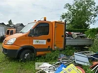 Lichte vracht iveco met kipbak - afbeelding 15 van  22