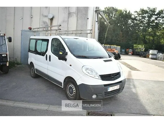 Lichte vracht opel vivaro 2,5cd 2009 - afbeelding 1 van  7