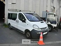 Lichte vracht opel vivaro 2,5cdi 2004