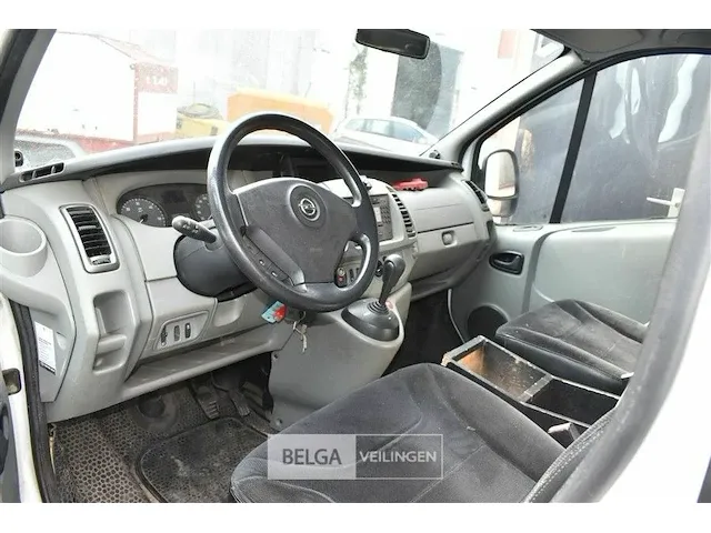 Lichte vracht opel vivaro,2,5cd 2009 - afbeelding 6 van  6