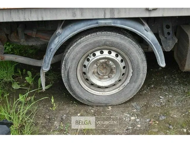 Lichte vracht toyota dyna type d4d met vaste bak - afbeelding 11 van  22