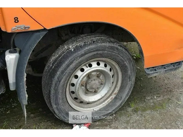 Lichte vracht toyota dyna type d4d met vaste bak - afbeelding 12 van  22