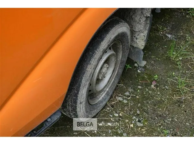 Lichte vracht toyota dyna type d4d met vaste bak - afbeelding 13 van  22