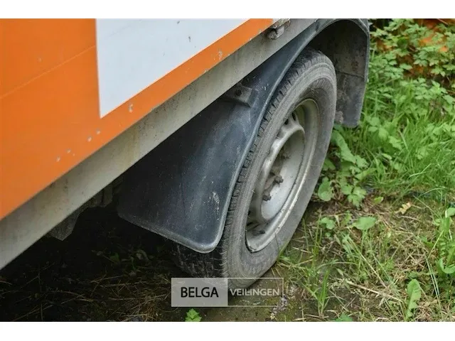 Lichte vracht toyota dyna type d4d met vaste bak - afbeelding 14 van  22