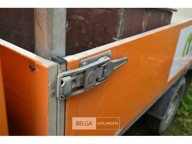 Lichte vracht toyota dyna type d4d met vaste bak - afbeelding 15 van  22
