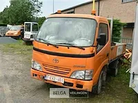 Lichte vracht toyota dyna type d4d met vaste bak - afbeelding 21 van  22