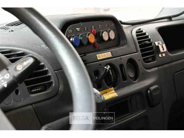 Lichte vrachtauto mercedes 313 cdi sprinter - afbeelding 7 van  28