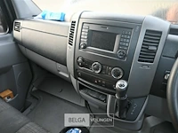 Lichte vrachtauto mercedes sprinter - afbeelding 12 van  16