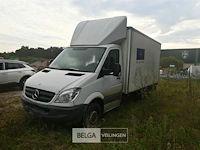 Lichte vrachtauto mercedes sprinter - afbeelding 1 van  15