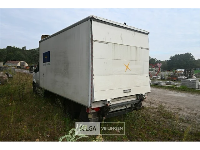 Lichte vrachtauto mercedes sprinter - afbeelding 9 van  15