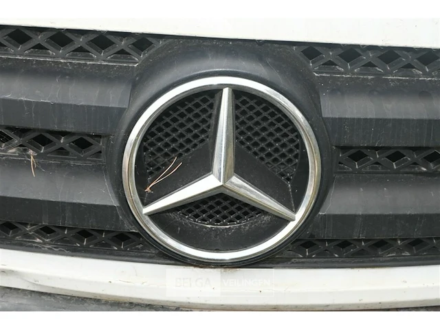 Lichte vrachtauto mercedes sprinter - afbeelding 12 van  15
