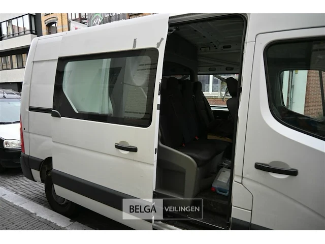 Lichte vrachtauto renault master - afbeelding 16 van  27