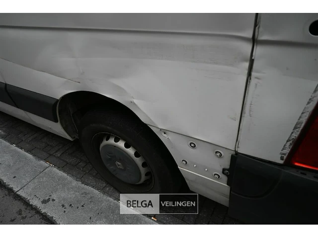 Lichte vrachtauto renault master - afbeelding 19 van  27