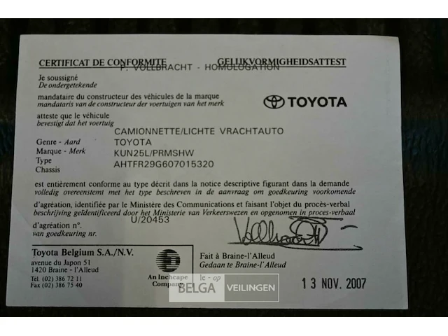 Lichte vrachtauto toyota - afbeelding 9 van  17