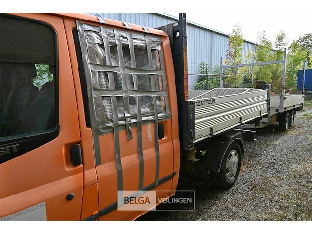 Lichte vrachtauto - afbeelding 8 van  22