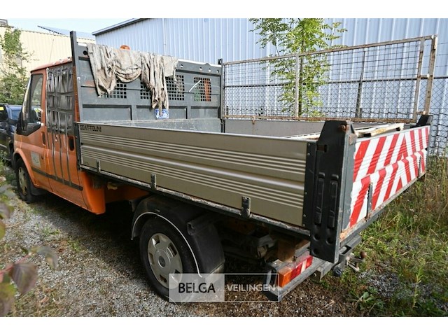 Lichte vrachtauto - afbeelding 9 van  22