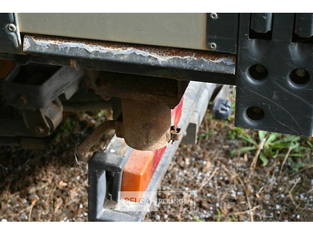 Lichte vrachtauto - afbeelding 11 van  22