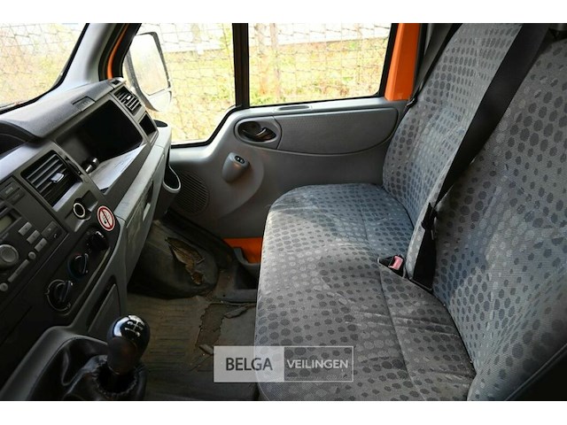 Lichte vrachtauto - afbeelding 15 van  22